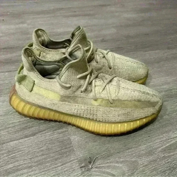 Adidas Yeezy Boost 350 V2 Flax Sneakers Men’s Size 9.5